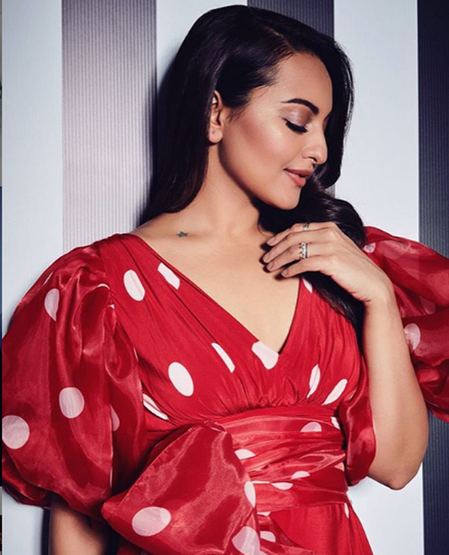 Sonakshi Sinha Latest Instagram Pics